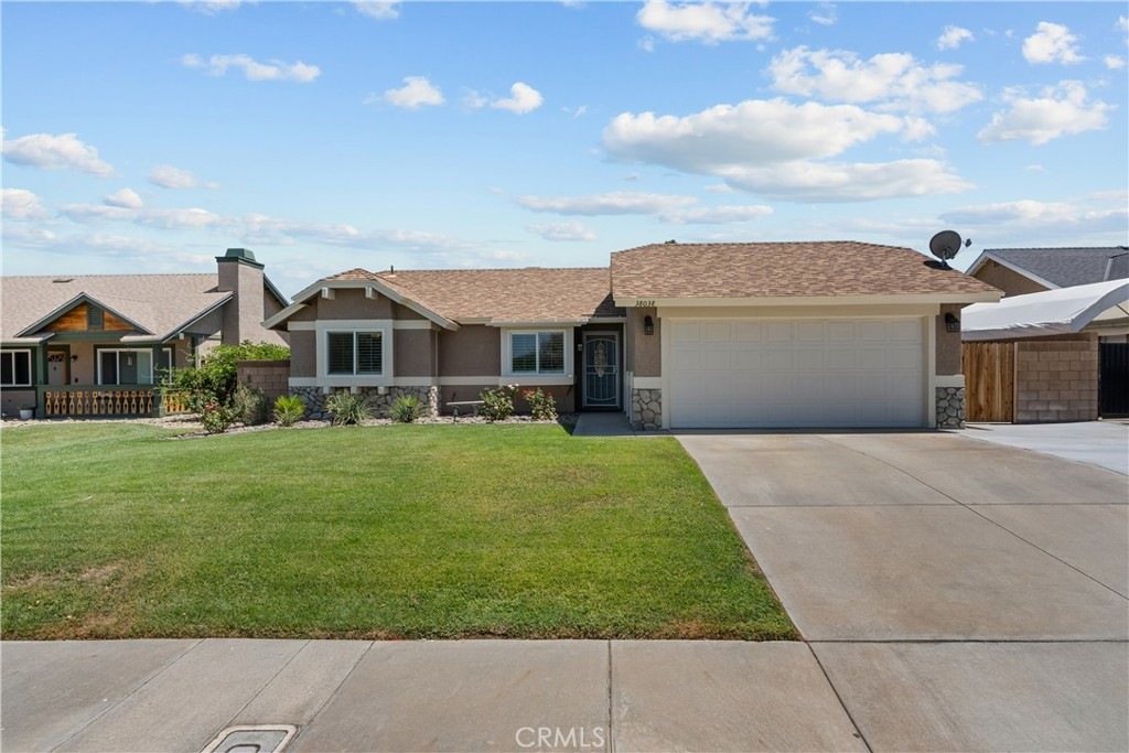 38038 Raintree Ln, Palmdale, CA